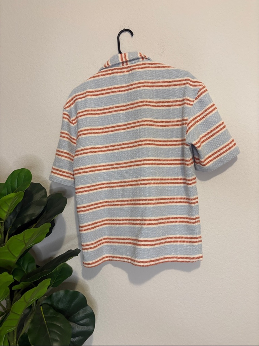 Zara Short-Sleeve textured Striped Button-Down Shirt in Light Blue and Orange - Picture 4 of 4